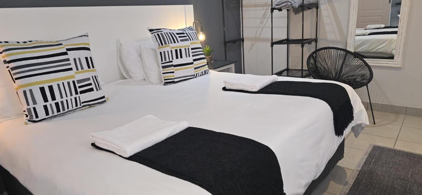 The Lantern Guesthouse Bloemfontein Zewnętrze zdjęcie