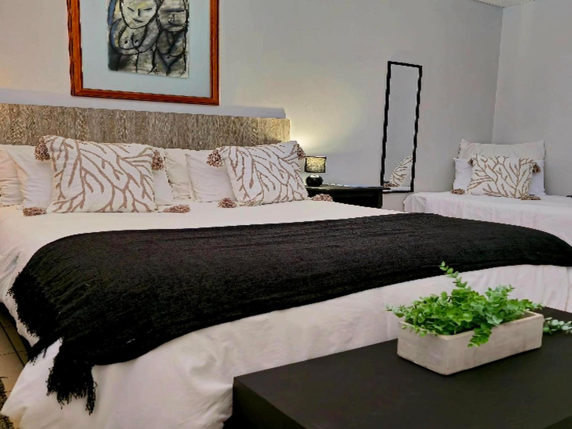 The Lantern Guesthouse Bloemfontein Zewnętrze zdjęcie
